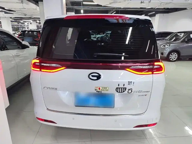 GAC Trumpchi M6 — Фото автомобиля 5