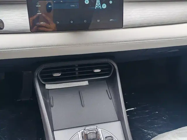 BYD Seal 05 DM-i — Фото автомобиля 11