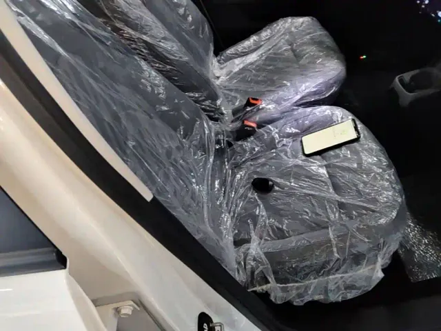 Leapmotor T03 — Фото автомобиля 24