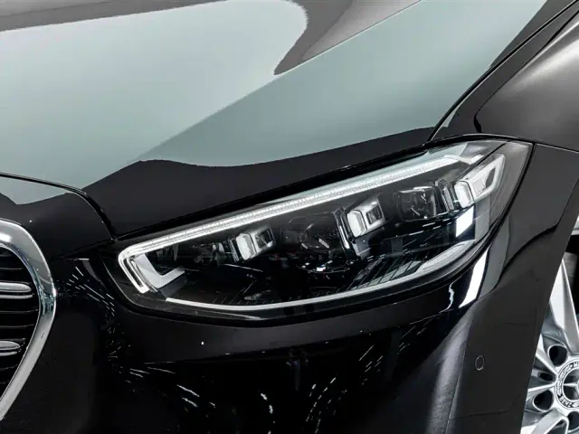 Mercedes-Benz S-Class — Фото автомобиля 4