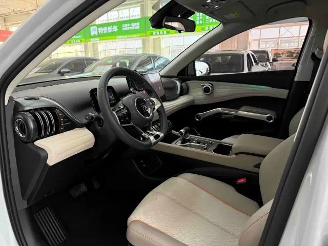 BYD Yuan PLUS — Фото автомобиля 7