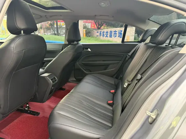 Peugeot 408 — Фото автомобиля 8