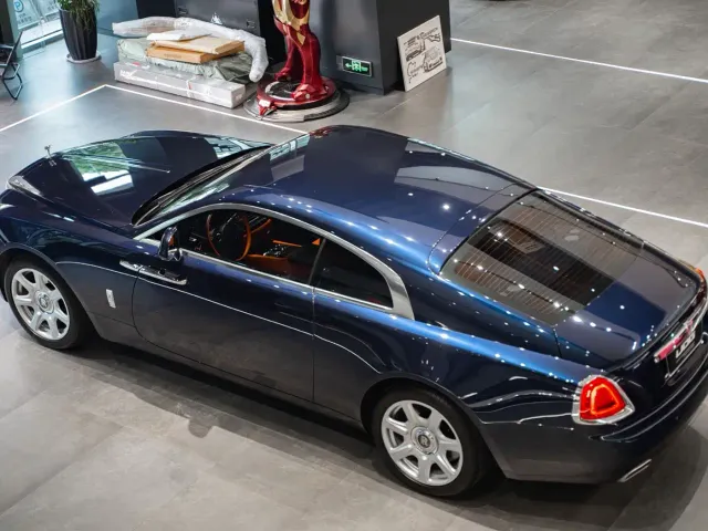Rolls-Royce Wraith — Фото автомобиля 8