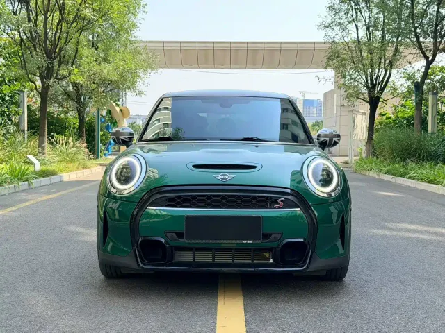 MINI Hatch — Фото автомобиля 2