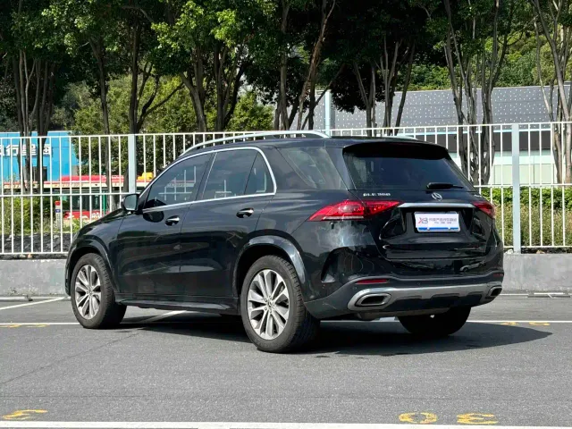 Mercedes-Benz GLE-Class — Фото автомобиля 2