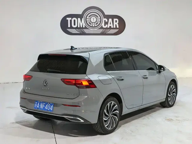 Volkswagen Golf — Фото автомобиля 6