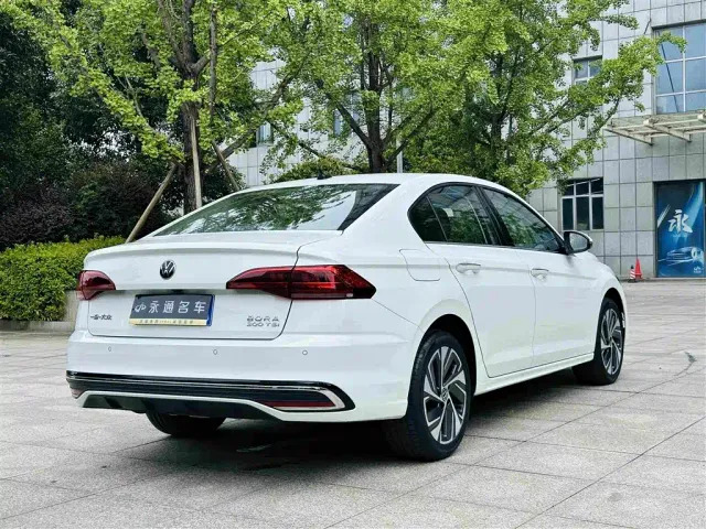 Volkswagen Bora — Фото автомобиля 11