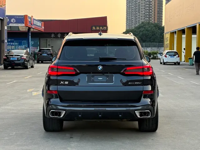 BMW X5 — Фото автомобиля 19