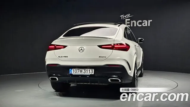 Mercedes-Benz GLE-Class — Фото автомобиля 4