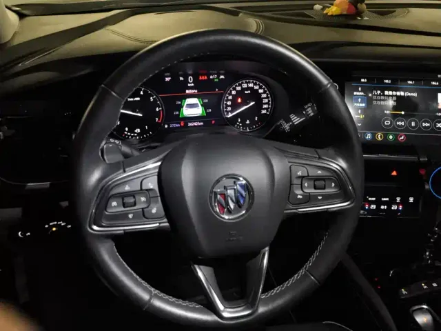 Buick Envision Plus — Фото автомобиля 15