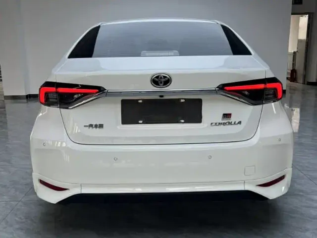 Toyota Corolla 2021 TNGA 1.5L CVT GR SPORT Edition — Фото автомобиля 4