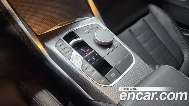 BMW 4 Series G22 — Фото автомобиля 9