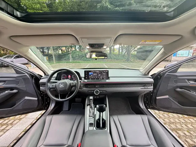 Honda Accord — Фото автомобиля 7