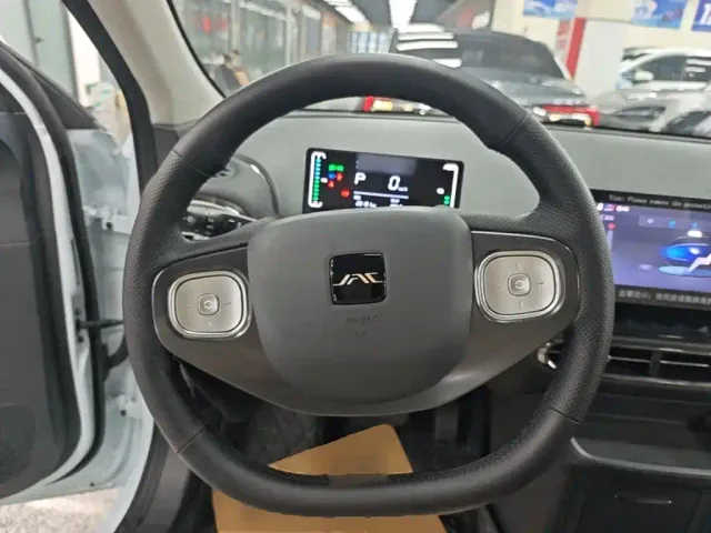 JAC Yiwei Yiwei 3 2024 Beloved Edition 330km Lite — Фото автомобиля 10