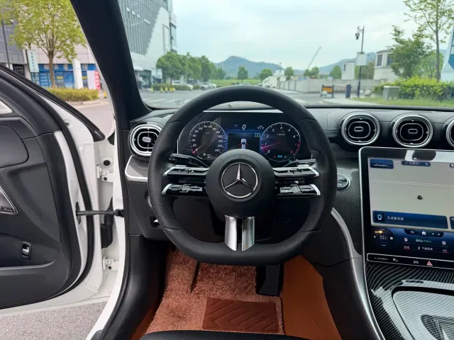 Mercedes-Benz C-Class — Фото автомобиля 17