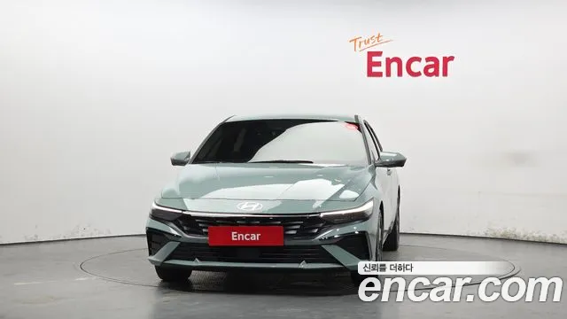 Hyundai Avante CN7 — Фото автомобиля 3