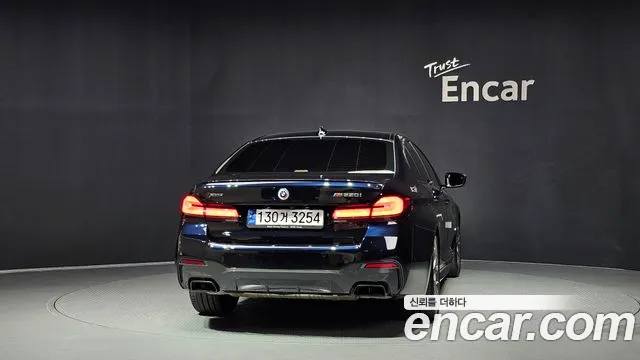 BMW 5 Series G30 — Фото автомобиля 4