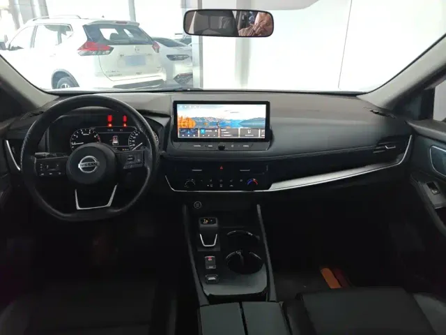 Nissan X-Trail — Фото автомобиля 6