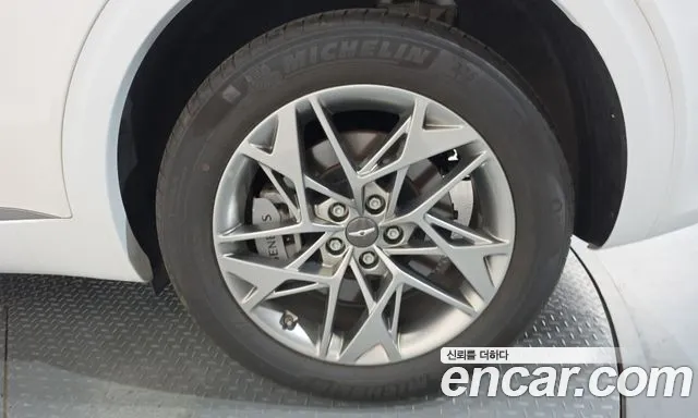 Genesis GV70 — Фото автомобиля 6