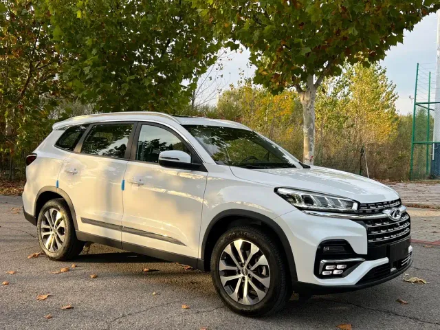 Chery Tiggo 8 — Фото автомобиля 3