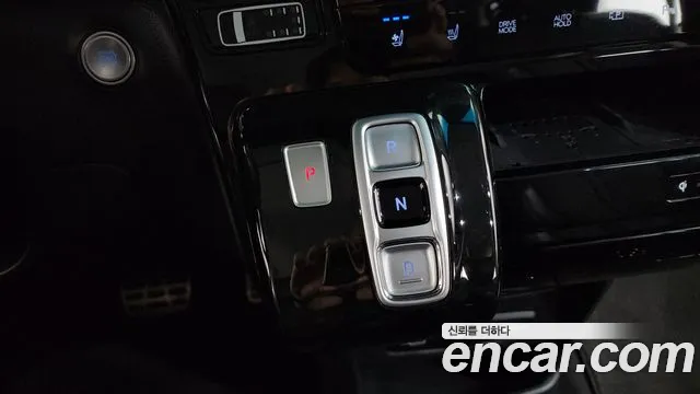 Hyundai Staria Staria 4WD Lounge 9 мест — Фото автомобиля 9