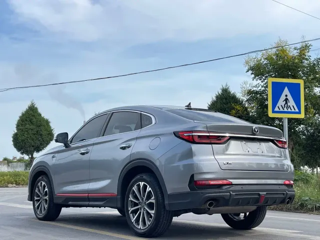 Changan CS85 COUPE — Фото автомобиля 5