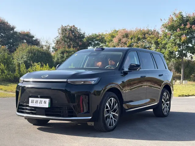 Фотография автомобиля — GAC Trumpchi Xiangwang S9