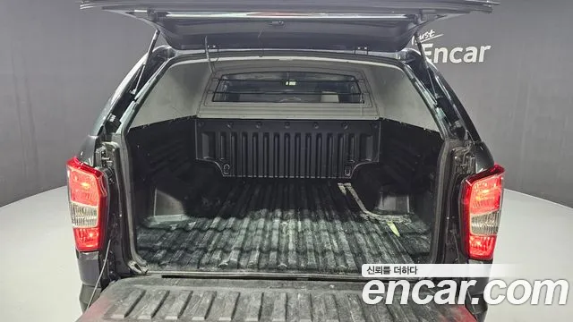 KG_Mobility_Ssangyong Rexton Новый Rexton Sport Khan Дизель 2.2 4WD — Фото автомобиля 20