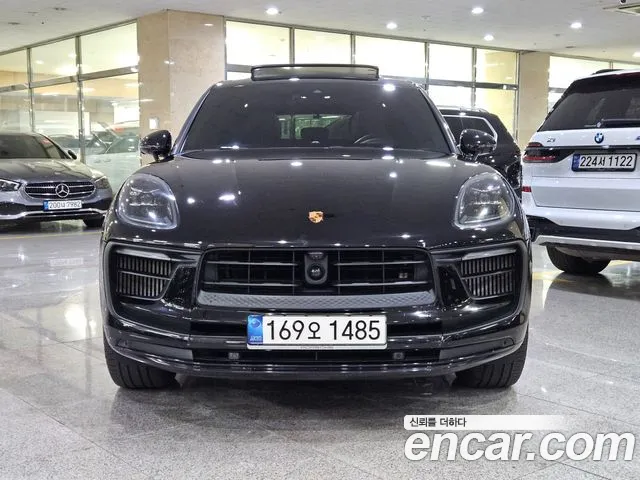 Porsche Macan — Фото автомобиля 2