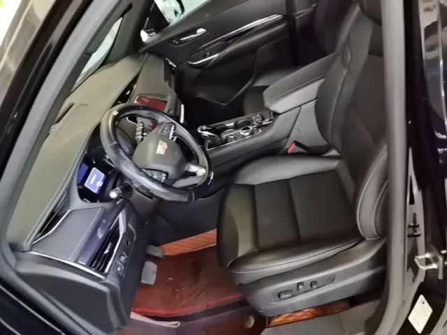 Cadillac XT4 — Фото автомобиля 14
