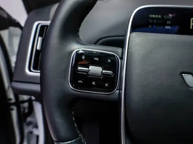 Li Auto Li Xiang L9 2025 Ultra Smart Renewal Edition — Фото автомобиля 14