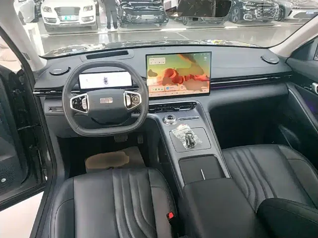 Geely Galaxy E5 — Фото автомобиля 7