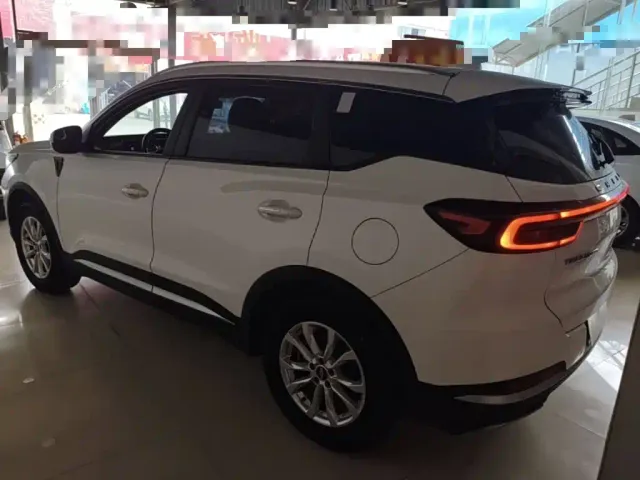 Chery Tiggo 7 PLUS — Фото автомобиля 4