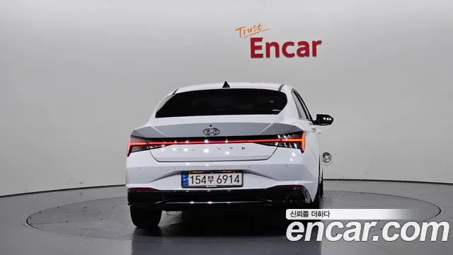Hyundai Avante CN7 — Фото автомобиля 4