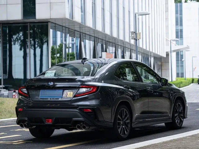 Subaru WRX — Фото автомобиля 4