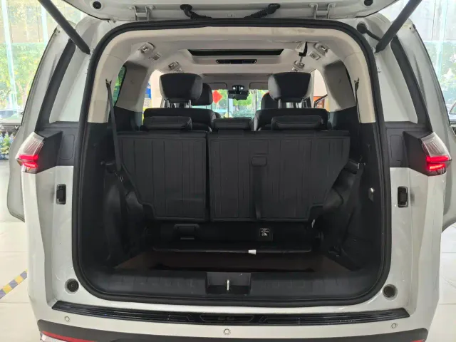 GAC Trumpchi E8 — Фото автомобиля 17