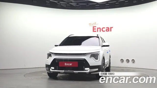 Kia Niro The All New Niro Prestige — Фото автомобиля 3