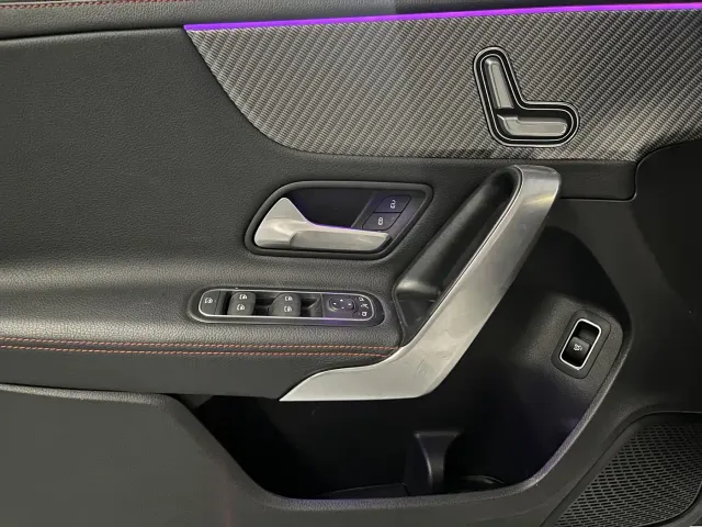 Mercedes-Benz A-Class — Фото автомобиля 9