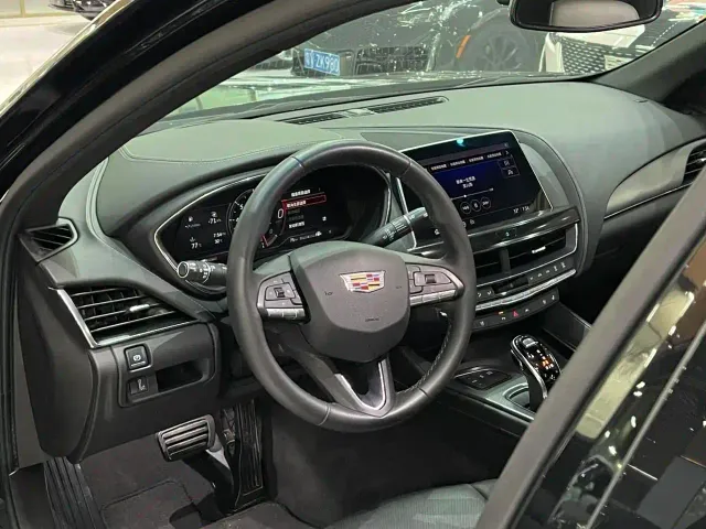 Cadillac Cadillac CT5 2023 28T Luxury Style (Standard Edition) — Фото автомобиля 10
