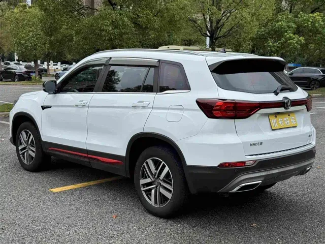 Changan CS75 — Фото автомобиля 7