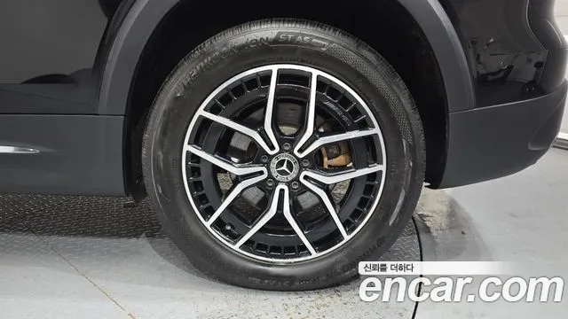 Mercedes-Benz EQB — Фото автомобиля 5