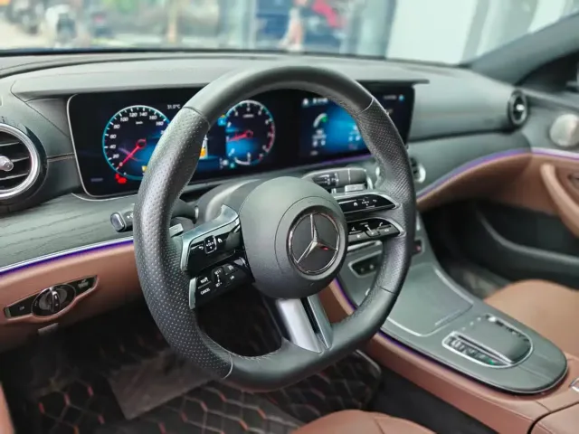 Mercedes-Benz Mercedes-Benz E-Class 2023 E 300 L Sport Luxury — Фото автомобиля 6