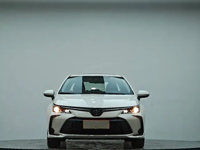 Toyota Corolla — Фото автомобиля 2