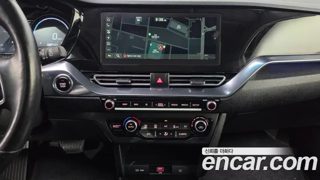 Kia Niro — Фото автомобиля 18