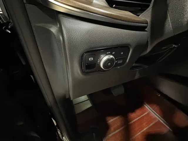 Mercedes-Benz V-Class — Фото автомобиля 12