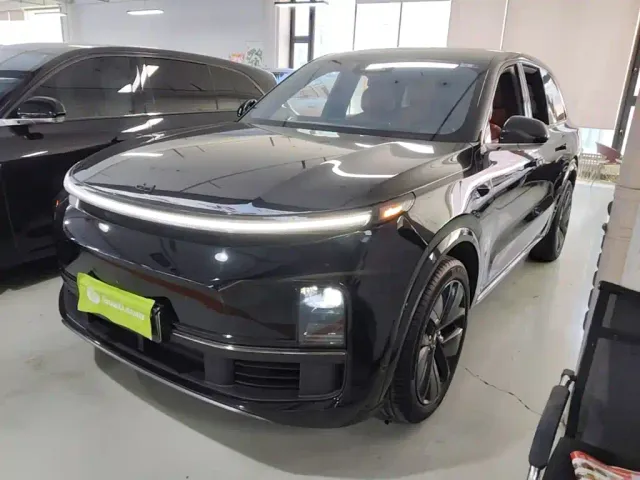 Фотография автомобиля — Li Auto L8
