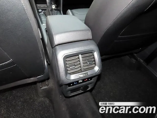 Volkswagen Tiguan — Фото автомобиля 15