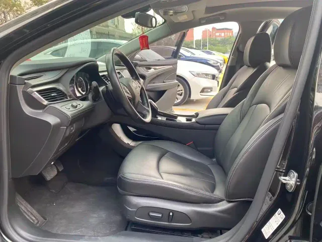 Buick LaCrosse — Фото автомобиля 9