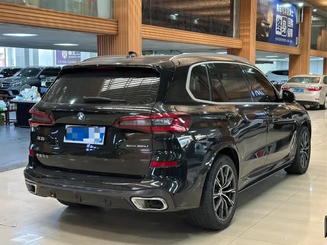 BMW X5 — Фото автомобиля 3