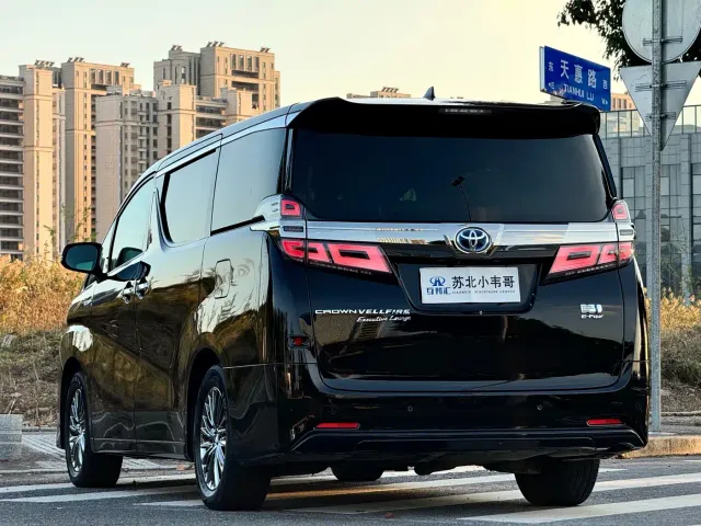 Toyota Vellfire — Фото автомобиля 6